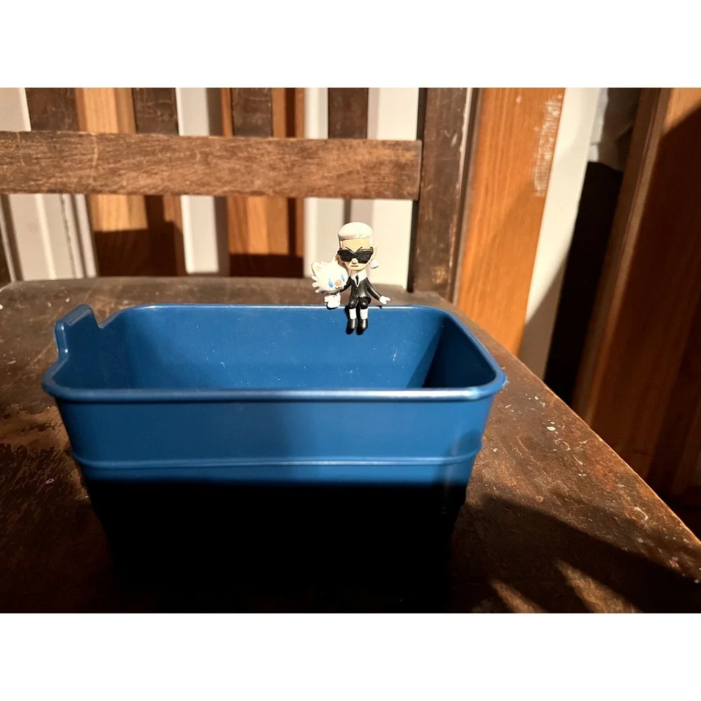 Karl Lagerfeld & Choupette Limited Edition Figure